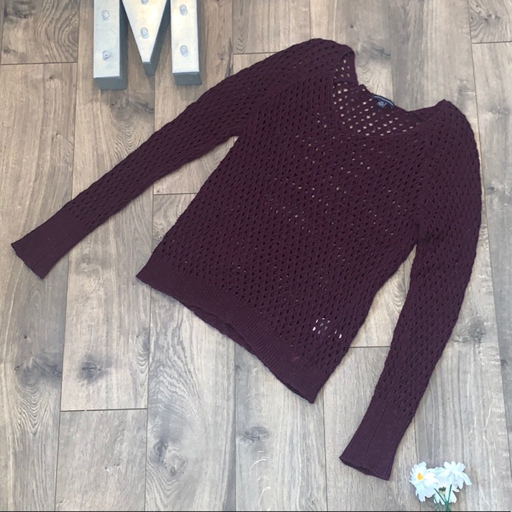 🎀4/$15🎀 American Eagle V-Neck Sweater